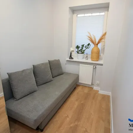 Апартаменты Morska Okrzeja - Sloneczne Mieszkanie Blisko Centrum Free Parking Гдыня