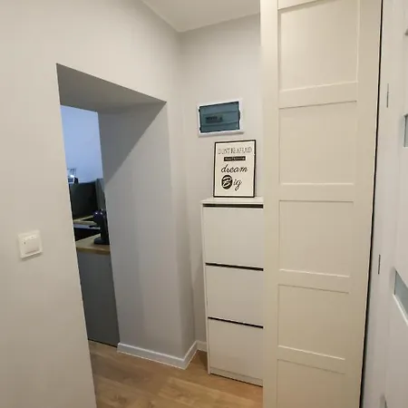 Morska Okrzeja - Sloneczne Mieszkanie Blisko Centrum Free Parking * Гдыня